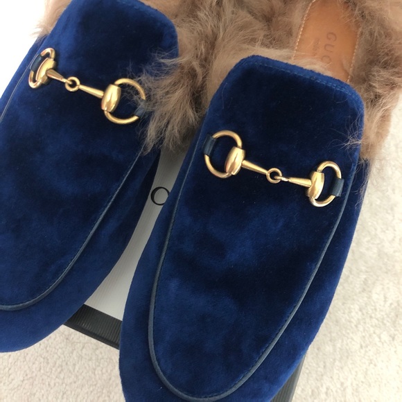 SOLD 100% Authentic Gucci Princetown Velvet Mules - Picture 2 of 8